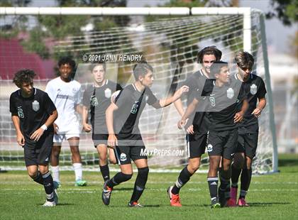 Thumbnail 1 in Coronado vs. Palo Verde (Class 5A Southern Section FINAL) photogallery.