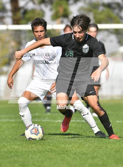Thumbnail 3 in Coronado vs. Palo Verde (Class 5A Southern Section FINAL) photogallery.