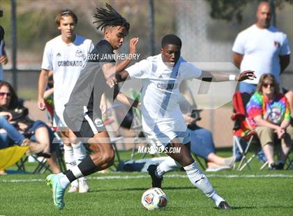 Thumbnail 1 in Coronado vs. Palo Verde (Class 5A Southern Section FINAL) photogallery.