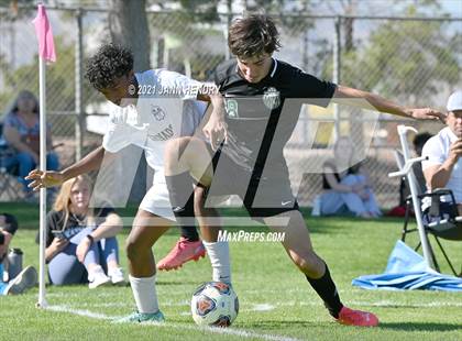 Thumbnail 2 in Coronado vs. Palo Verde (Class 5A Southern Section FINAL) photogallery.