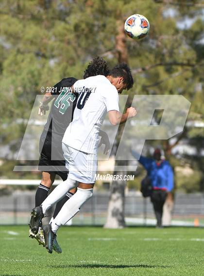Thumbnail 1 in Coronado vs. Palo Verde (Class 5A Southern Section FINAL) photogallery.