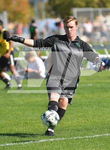 Thumbnail 2 in Coronado vs. Palo Verde (Class 5A Southern Section FINAL) photogallery.