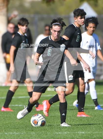 Thumbnail 2 in Coronado vs. Palo Verde (Class 5A Southern Section FINAL) photogallery.