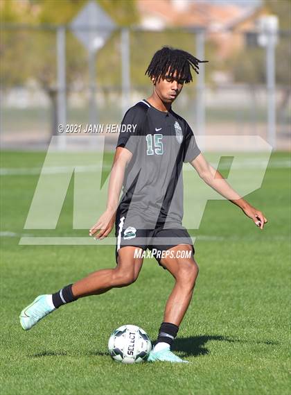 Thumbnail 1 in Coronado vs. Palo Verde (Class 5A Southern Section FINAL) photogallery.