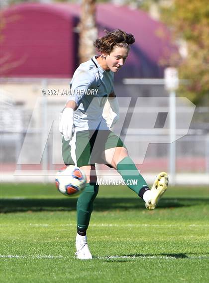 Thumbnail 1 in Coronado vs. Palo Verde (Class 5A Southern Section FINAL) photogallery.