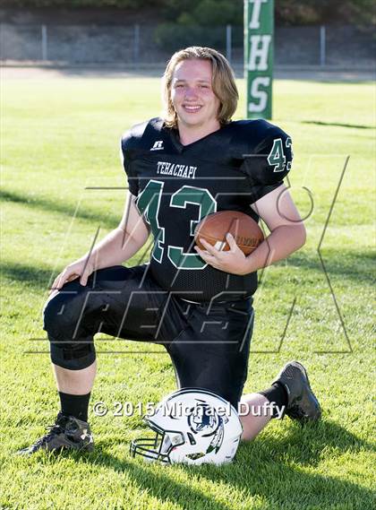 Thumbnail 3 in Tehachapi High School Varsity Football Individuals photogallery.