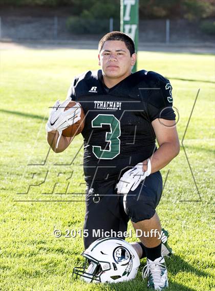 Thumbnail 3 in Tehachapi High School Varsity Football Individuals photogallery.