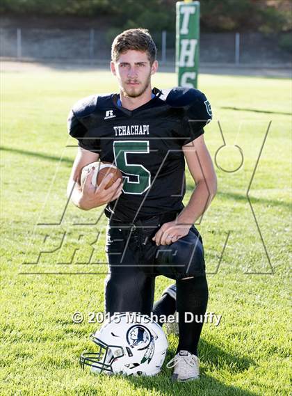 Thumbnail 2 in Tehachapi High School Varsity Football Individuals photogallery.