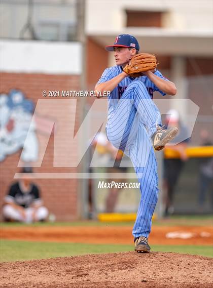 Thumbnail 2 in South View @ Terry Sanford photogallery.