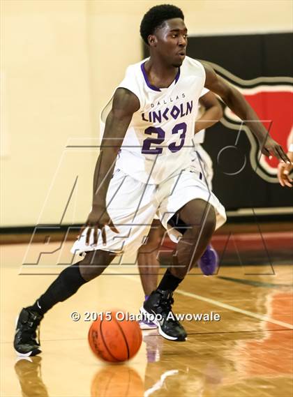Thumbnail 3 in MacArthur vs. Lincoln  photogallery.