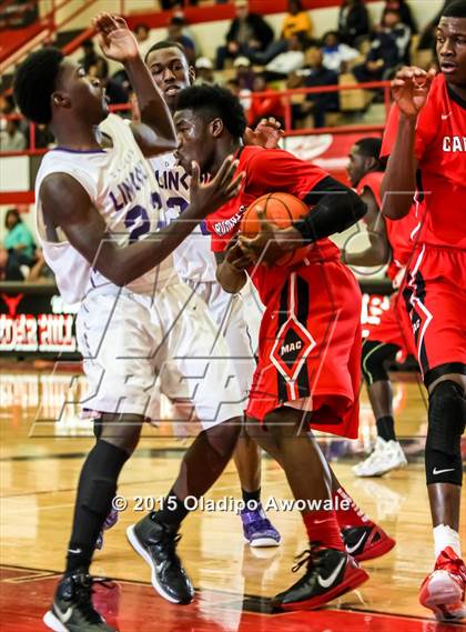 Thumbnail 2 in MacArthur vs. Lincoln  photogallery.