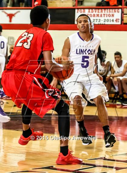 Thumbnail 2 in MacArthur vs. Lincoln  photogallery.