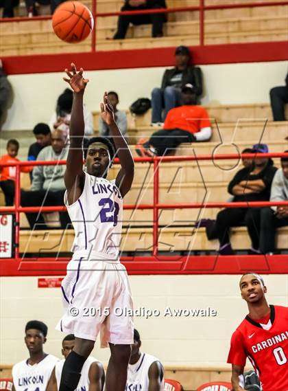 Thumbnail 1 in MacArthur vs. Lincoln  photogallery.