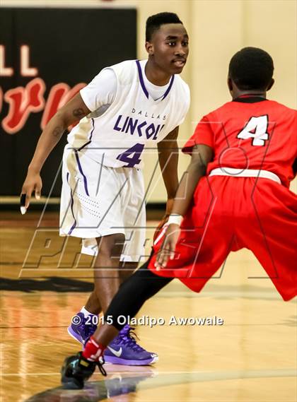 Thumbnail 3 in MacArthur vs. Lincoln  photogallery.