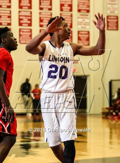 Thumbnail 2 in MacArthur vs. Lincoln  photogallery.