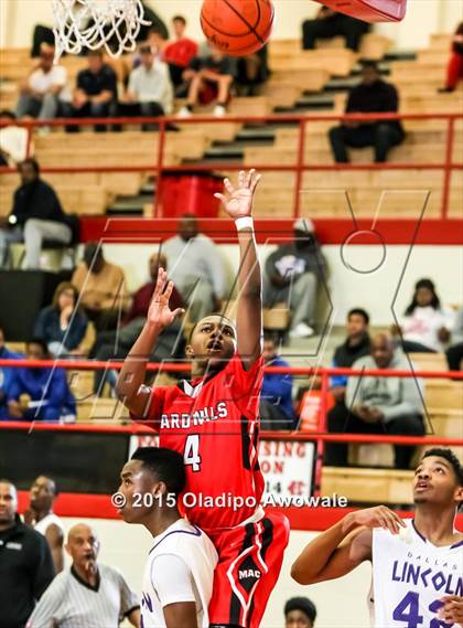 Thumbnail 3 in MacArthur vs. Lincoln  photogallery.