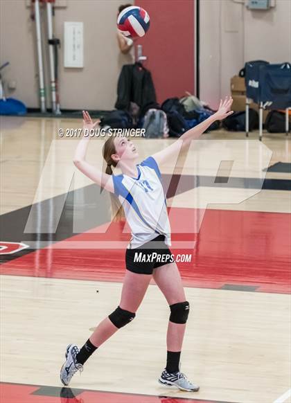 Thumbnail 3 in Foothill vs Monte Vista photogallery.