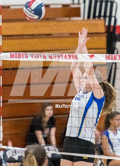 Thumbnail 1 in Foothill vs Monte Vista photogallery.