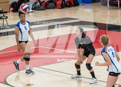 Thumbnail 3 in Foothill vs Monte Vista photogallery.