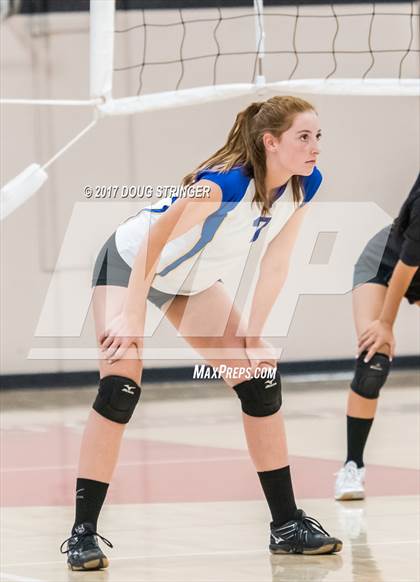 Thumbnail 2 in Foothill vs Monte Vista photogallery.