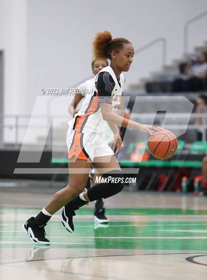 Thumbnail 3 in Greenville vs. Commerce photogallery.