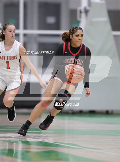 Thumbnail 2 in Greenville vs. Commerce photogallery.