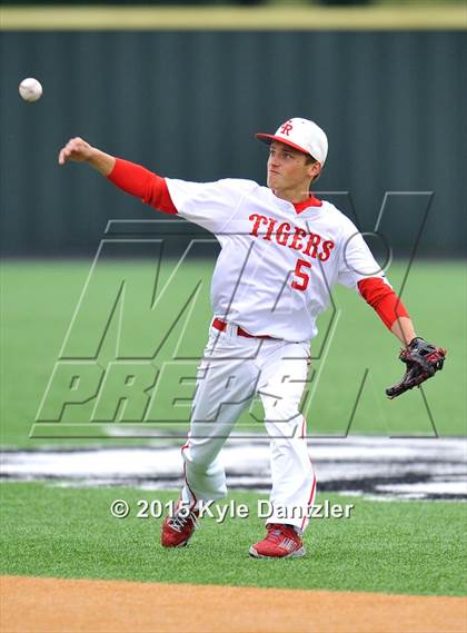 Thumbnail 1 in Pottsboro vs Glen Rose (UIL 3A Region 2 Quarterfinal) photogallery.