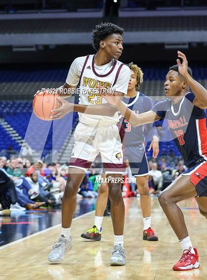 Thumbnail 3 in Beaumont United vs. Kimball (UIL 5A State Semifinal) photogallery.