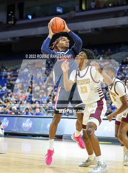 Thumbnail 1 in Beaumont United vs. Kimball (UIL 5A State Semifinal) photogallery.