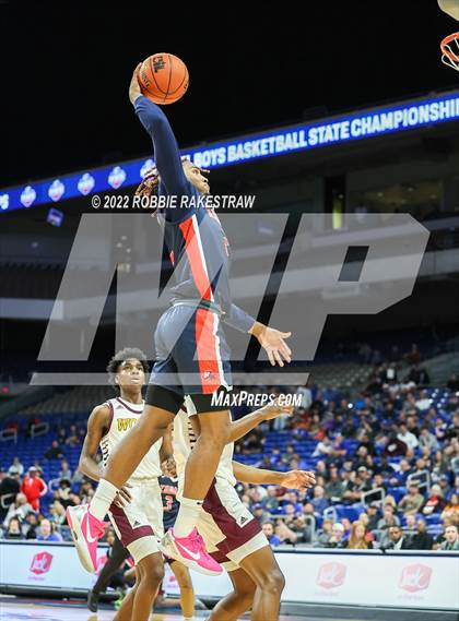 Thumbnail 3 in Beaumont United vs. Kimball (UIL 5A State Semifinal) photogallery.