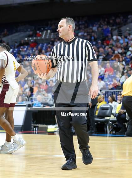 Thumbnail 2 in Beaumont United vs. Kimball (UIL 5A State Semifinal) photogallery.