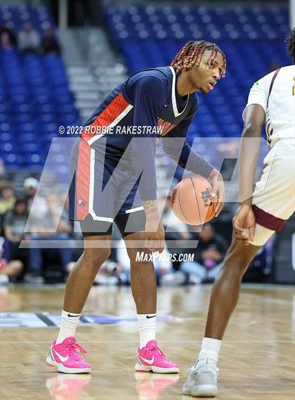 Thumbnail 1 in Beaumont United vs. Kimball (UIL 5A State Semifinal) photogallery.