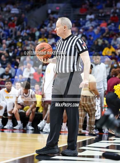 Thumbnail 1 in Beaumont United vs. Kimball (UIL 5A State Semifinal) photogallery.