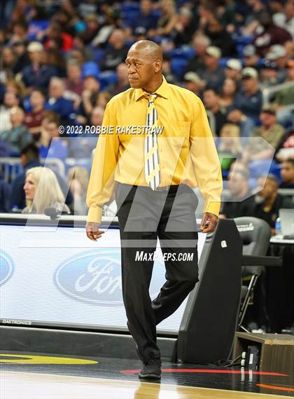 Thumbnail 3 in Beaumont United vs. Kimball (UIL 5A State Semifinal) photogallery.