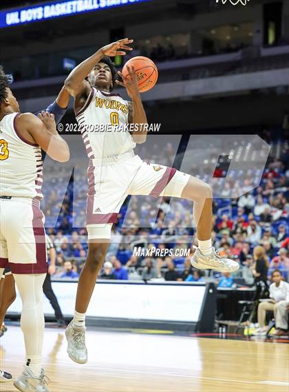 Thumbnail 3 in Beaumont United vs. Kimball (UIL 5A State Semifinal) photogallery.