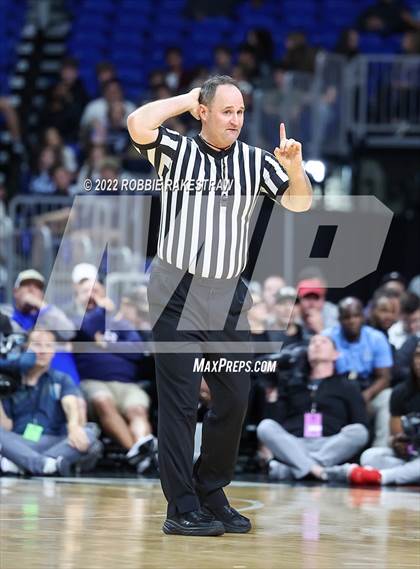 Thumbnail 1 in Beaumont United vs. Kimball (UIL 5A State Semifinal) photogallery.