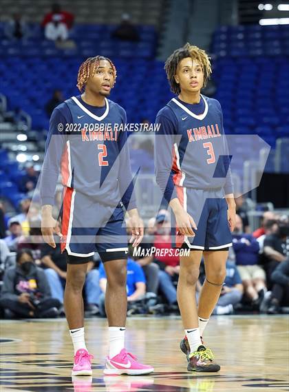 Thumbnail 3 in Beaumont United vs. Kimball (UIL 5A State Semifinal) photogallery.