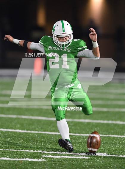 Thumbnail 2 in Hillsdale @ Mogadore (OHSAA D6 Regional Quarterfinal) photogallery.