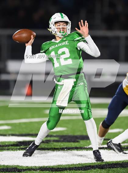Thumbnail 3 in Hillsdale @ Mogadore (OHSAA D6 Regional Quarterfinal) photogallery.