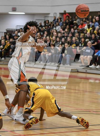 Thumbnail 3 in East Lincoln vs. Forest Hills (NCHSAA 2A Western Regional)  photogallery.