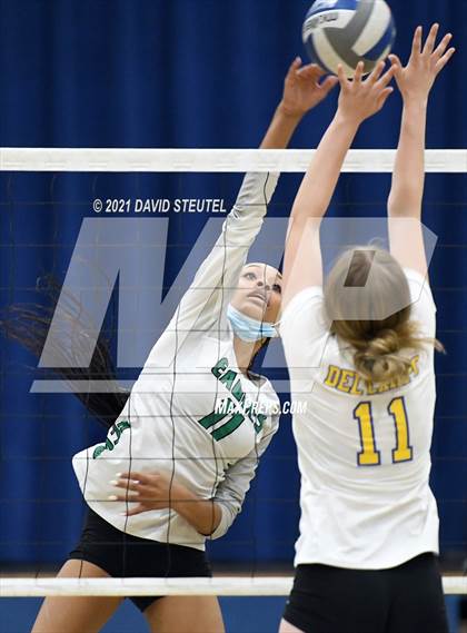 Thumbnail 3 in El Camino @ Del Campo photogallery.