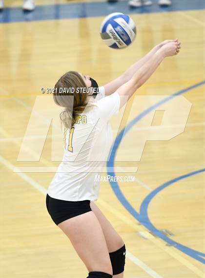 Thumbnail 2 in El Camino @ Del Campo photogallery.