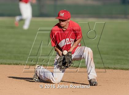 Thumbnail 2 in Mundelein vs. Lake Forest (IHSA 4A Sectional Semifinal) photogallery.