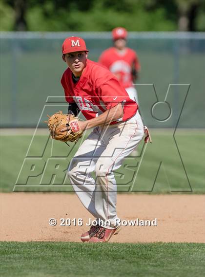 Thumbnail 1 in Mundelein vs. Lake Forest (IHSA 4A Sectional Semifinal) photogallery.