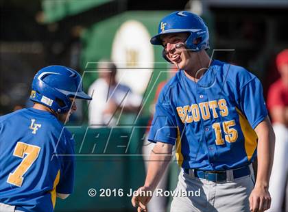 Thumbnail 3 in Mundelein vs. Lake Forest (IHSA 4A Sectional Semifinal) photogallery.