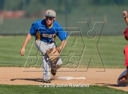 Thumbnail 1 in Mundelein vs. Lake Forest (IHSA 4A Sectional Semifinal) photogallery.