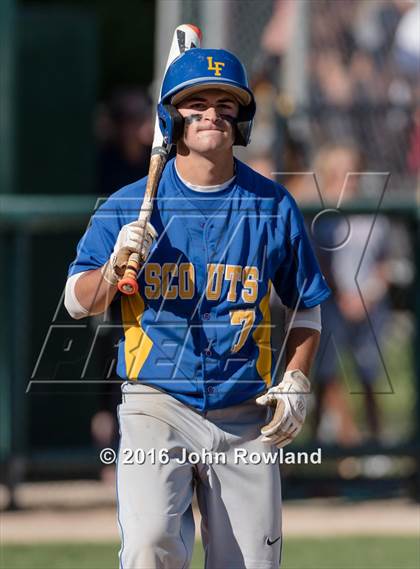 Thumbnail 1 in Mundelein vs. Lake Forest (IHSA 4A Sectional Semifinal) photogallery.