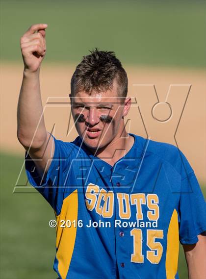 Thumbnail 1 in Mundelein vs. Lake Forest (IHSA 4A Sectional Semifinal) photogallery.