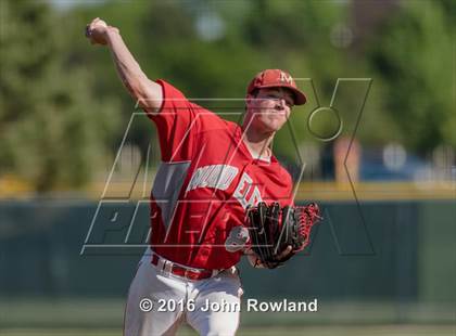 Thumbnail 1 in Mundelein vs. Lake Forest (IHSA 4A Sectional Semifinal) photogallery.