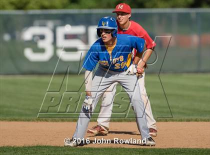 Thumbnail 3 in Mundelein vs. Lake Forest (IHSA 4A Sectional Semifinal) photogallery.